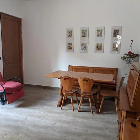 Rosalba - Cheap And Characteristic