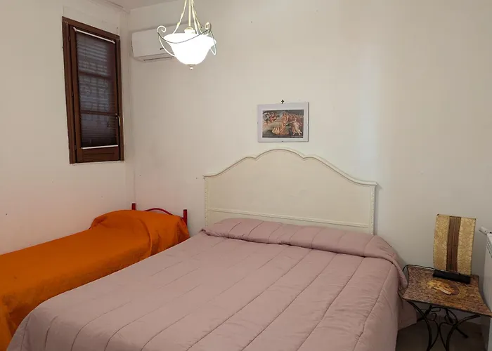 Rosalba - Cheap And Characteristic Palermo